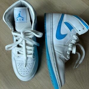 Jordan 1 UNC color